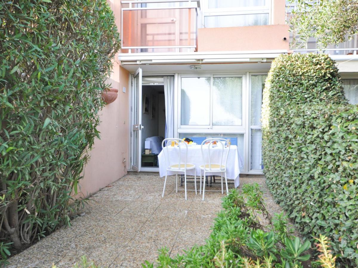 Apartment Les Jardins De La Mer-2 By Interhome Cavalaire-sur-Mer Exterior photo